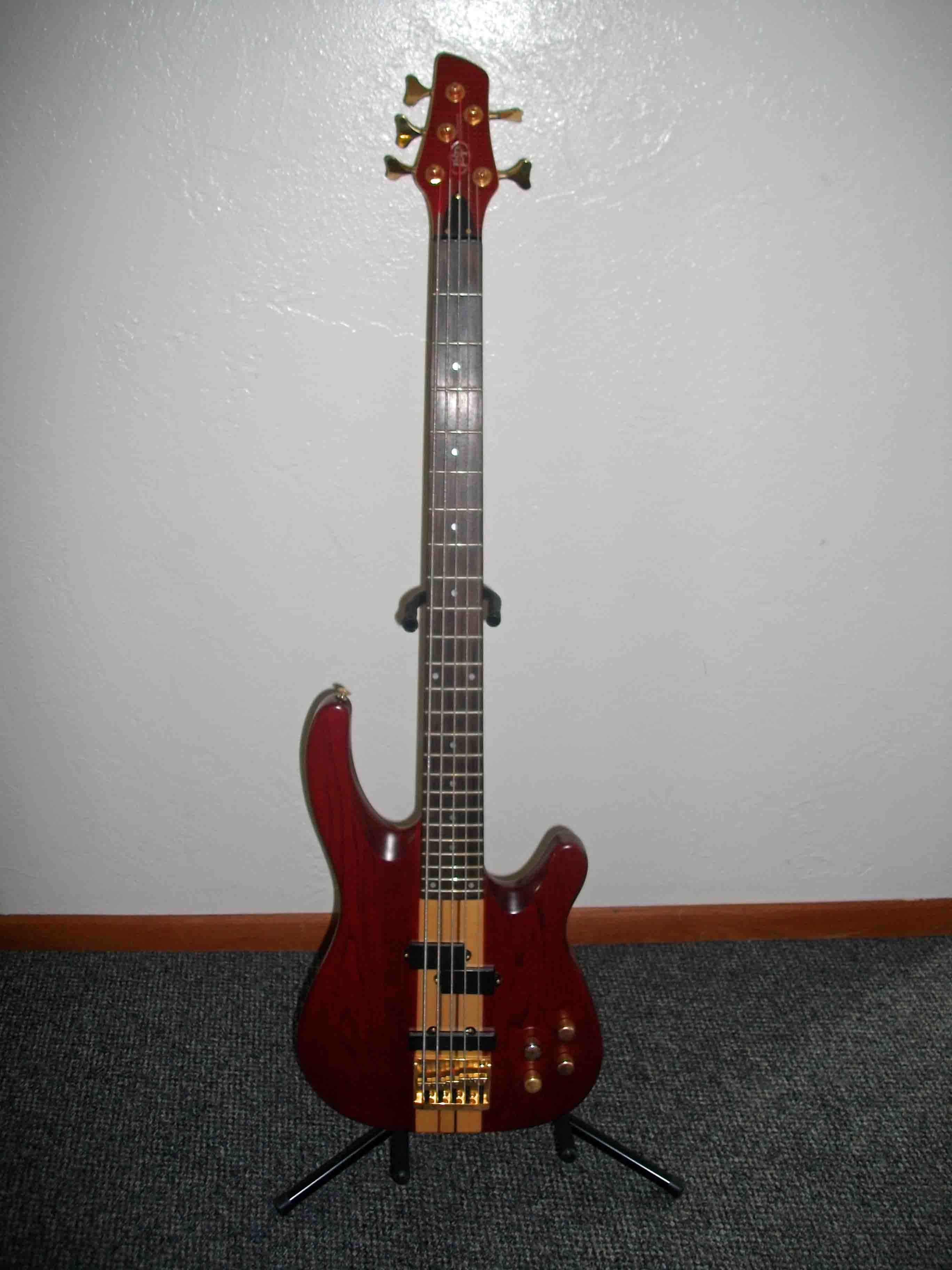 JB Player Artist Series Bass